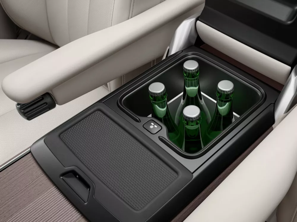 Автомобиль Land Rover Range Rover V Внедорожник (5 дверей)