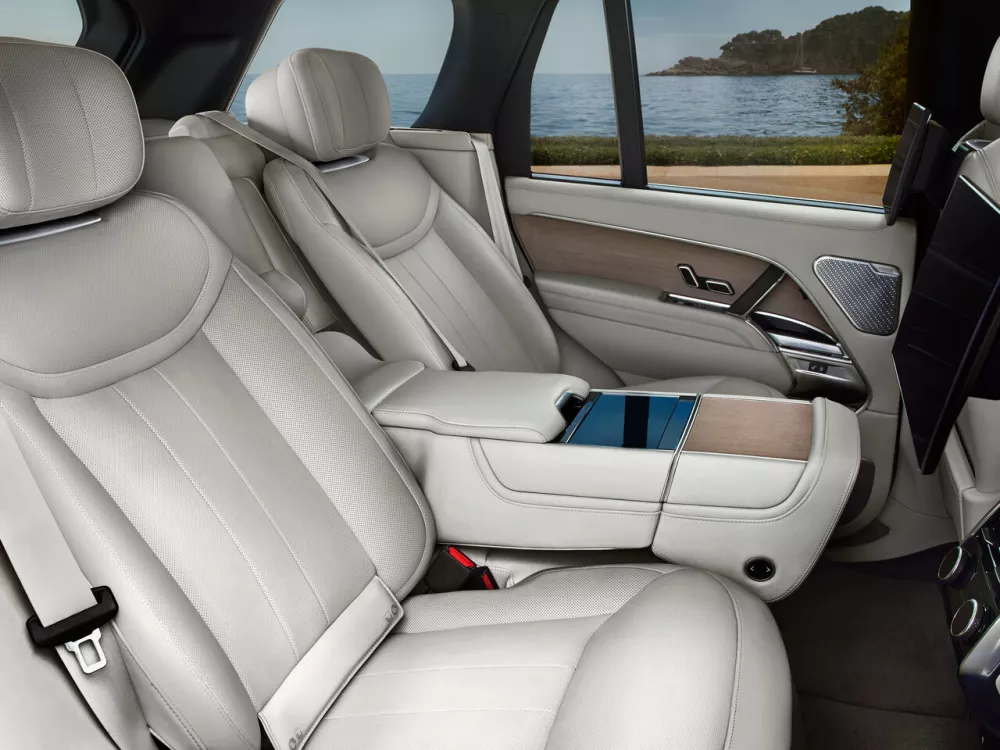 Автомобиль Land Rover Range Rover V Внедорожник (5 дверей)
