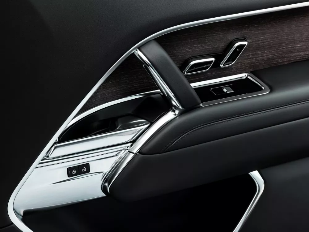 Автомобиль Land Rover Range Rover V Внедорожник (5 дверей) Long