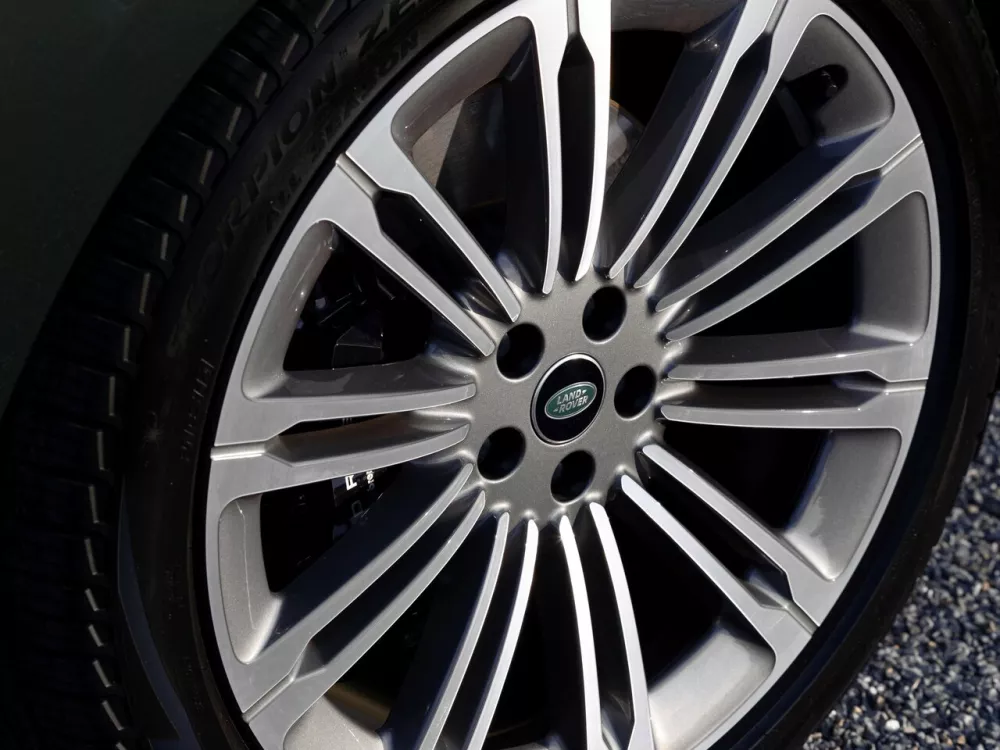 Автомобиль Land Rover Range Rover V Внедорожник (5 дверей) Long