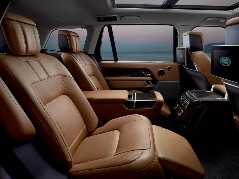 Автомобиль Land Rover Range Rover IV Рестайлинг Внедорожник (5 дверей)