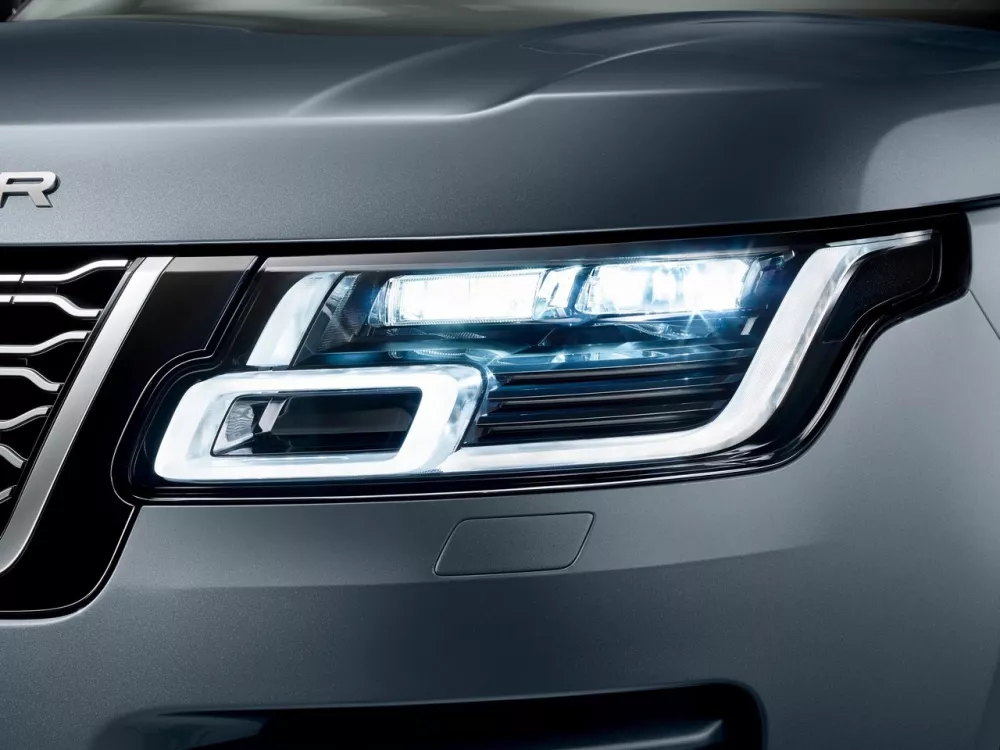 Автомобиль Land Rover Range Rover IV Рестайлинг Внедорожник (5 дверей)