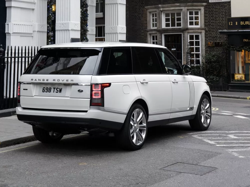 Автомобиль Land Rover Range Rover IV Внедорожник (5 дверей) Long