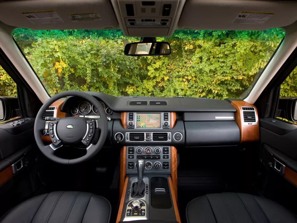 Автомобиль Land Rover Range Rover III Рестайлинг Внедорожник (5 дверей)