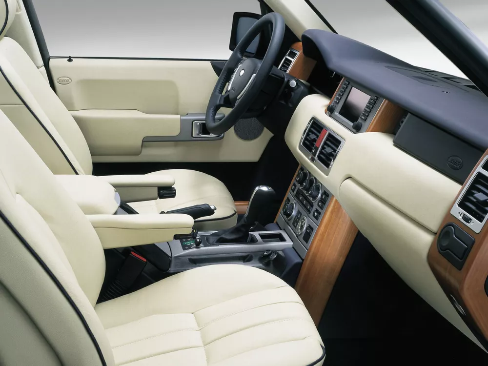 Автомобиль Land Rover Range Rover III Внедорожник (5 дверей)