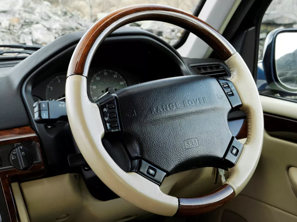 Автомобиль Land Rover Range Rover II Внедорожник (5 дверей)