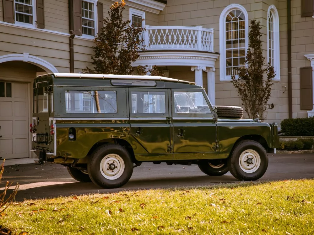 Автомобиль Land Rover Series III Внедорожник (5 дверей)