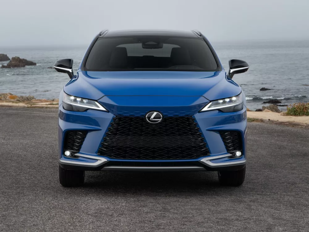 Автомобиль Lexus RX V Внедорожник (5 дверей)