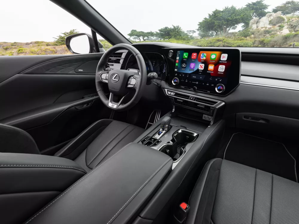 Автомобиль Lexus RX V Внедорожник (5 дверей)