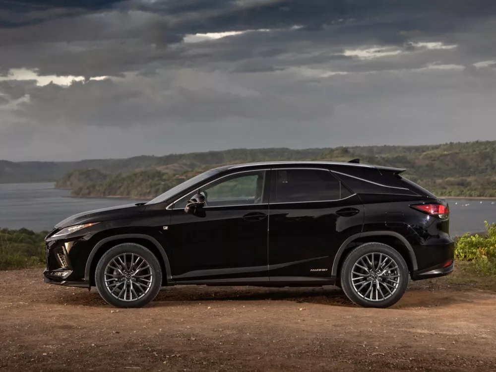 Автомобиль Lexus RX IV Рестайлинг Внедорожник (5 дверей)