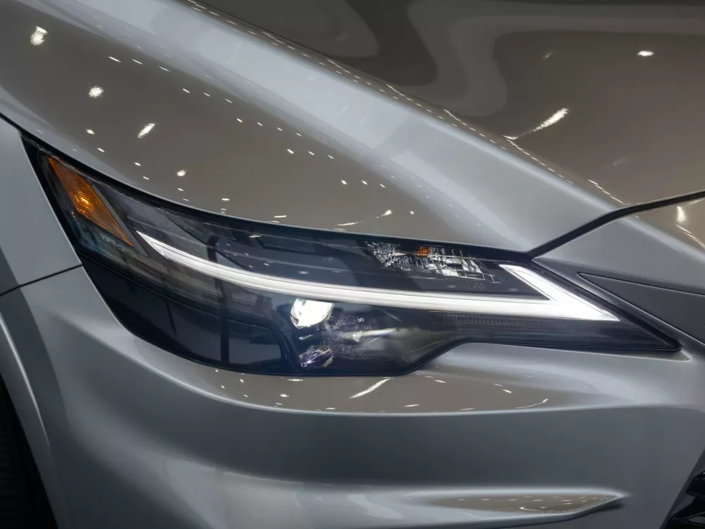 Автомобиль Lexus RX V Внедорожник (5 дверей)