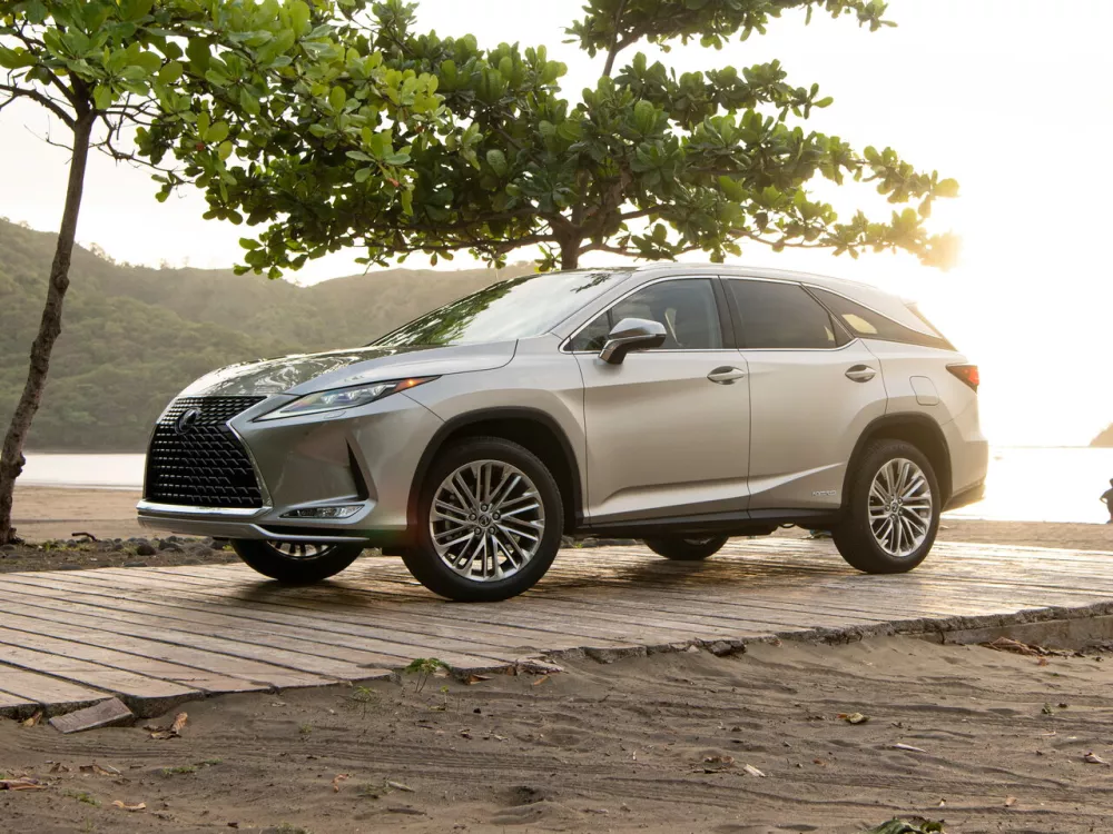 Автомобиль Lexus RX IV Рестайлинг Внедорожник (5 дверей) L