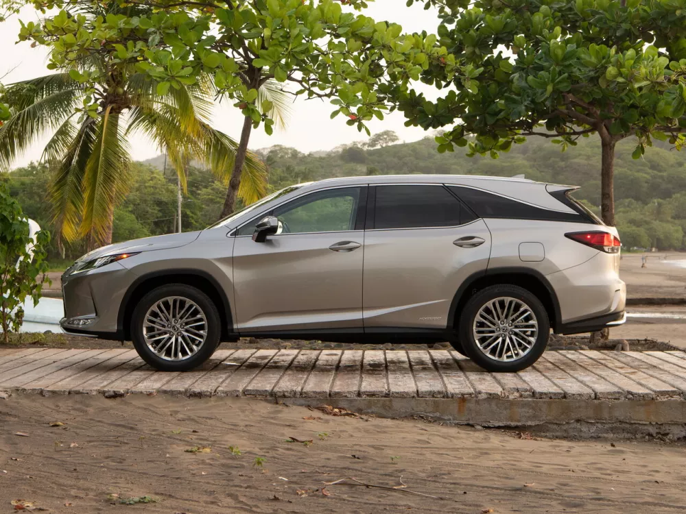 Автомобиль Lexus RX IV Рестайлинг Внедорожник (5 дверей) L