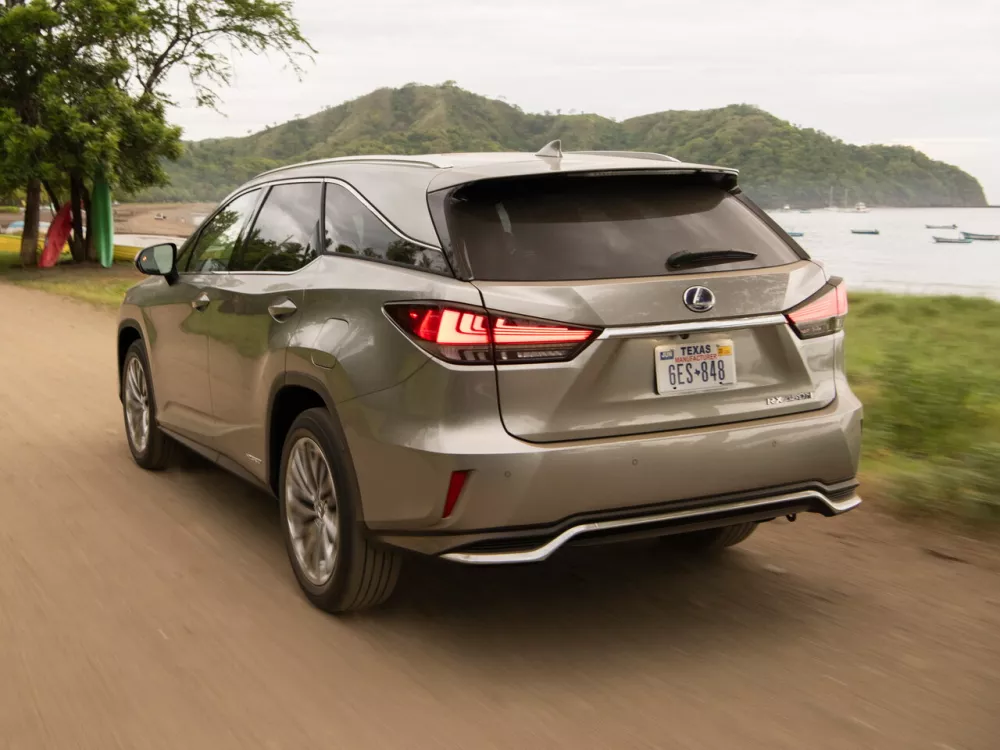 Автомобиль Lexus RX IV Рестайлинг Внедорожник (5 дверей) L