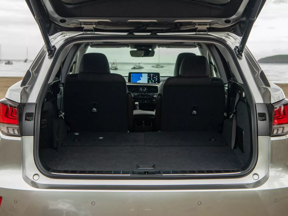 Автомобиль Lexus RX IV Рестайлинг Внедорожник (5 дверей) L