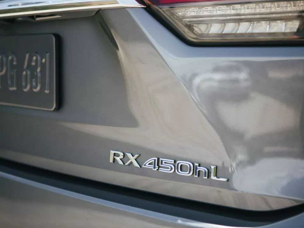 Автомобиль Lexus RX IV Рестайлинг Внедорожник (5 дверей) L