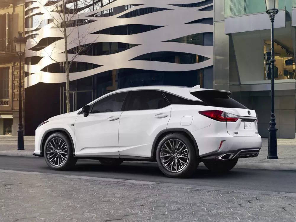 Автомобиль Lexus RX IV Внедорожник (5 дверей)