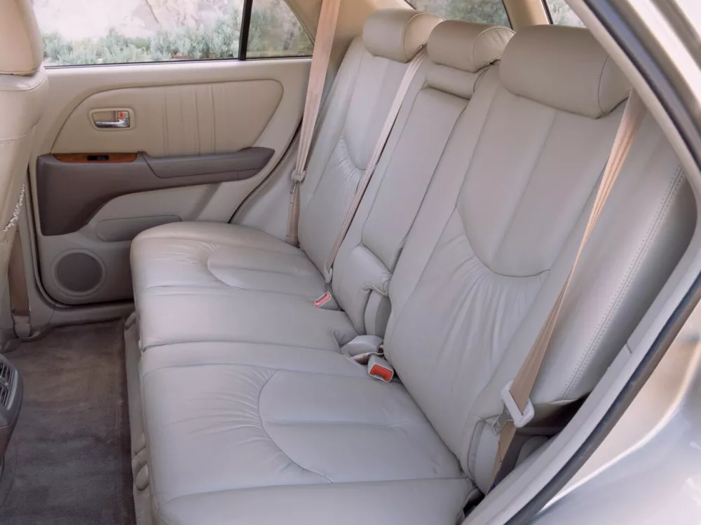Автомобиль Lexus RX I Внедорожник (5 дверей)