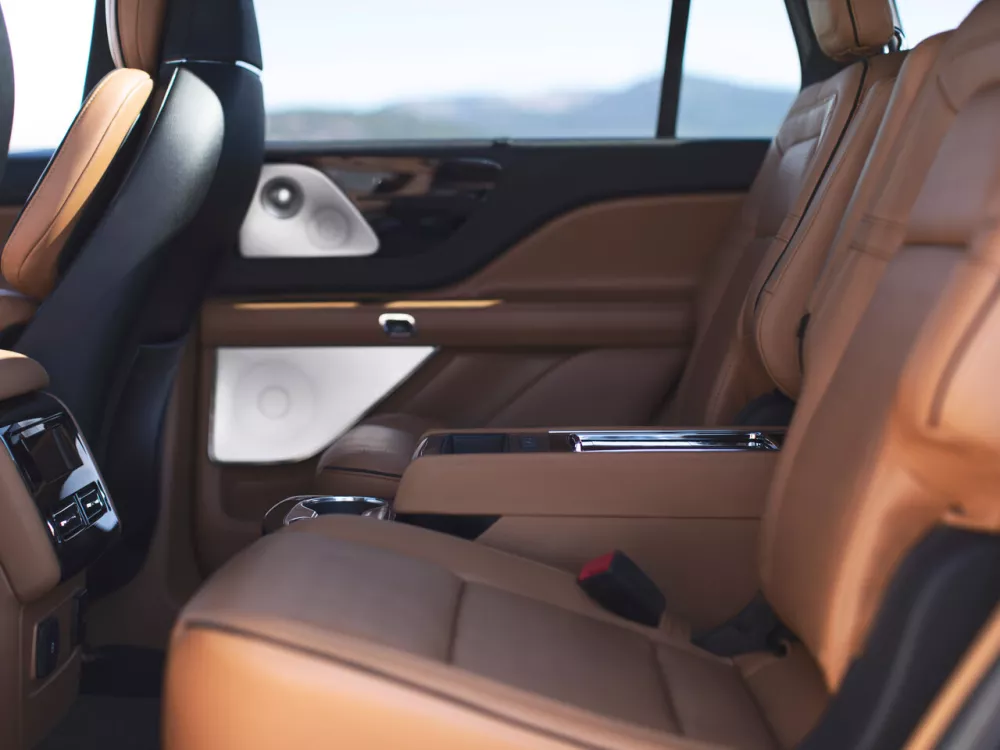 Автомобиль Lincoln Aviator II Внедорожник (5 дверей)
