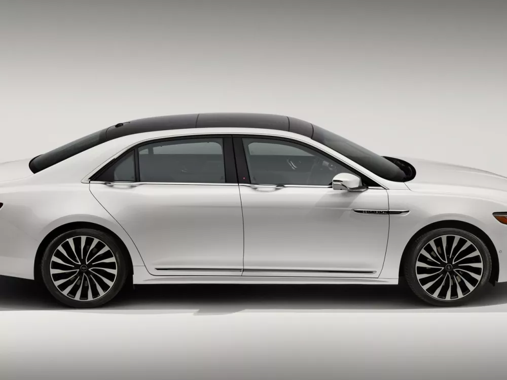 Автомобиль Lincoln Continental X Седан