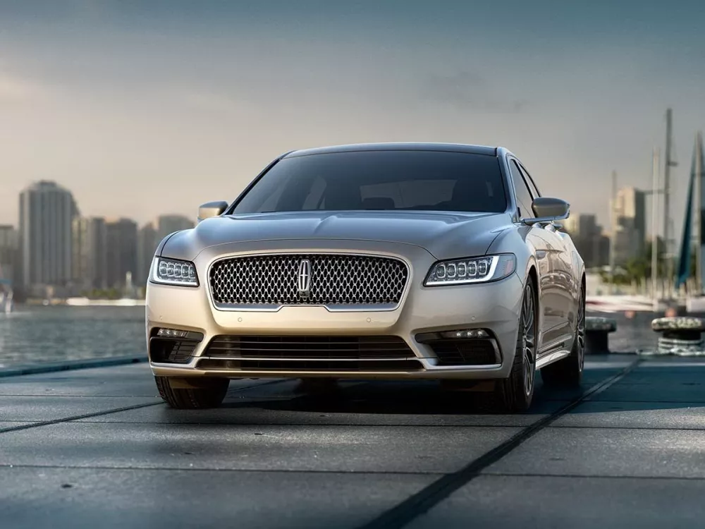 Автомобиль Lincoln Continental X Седан