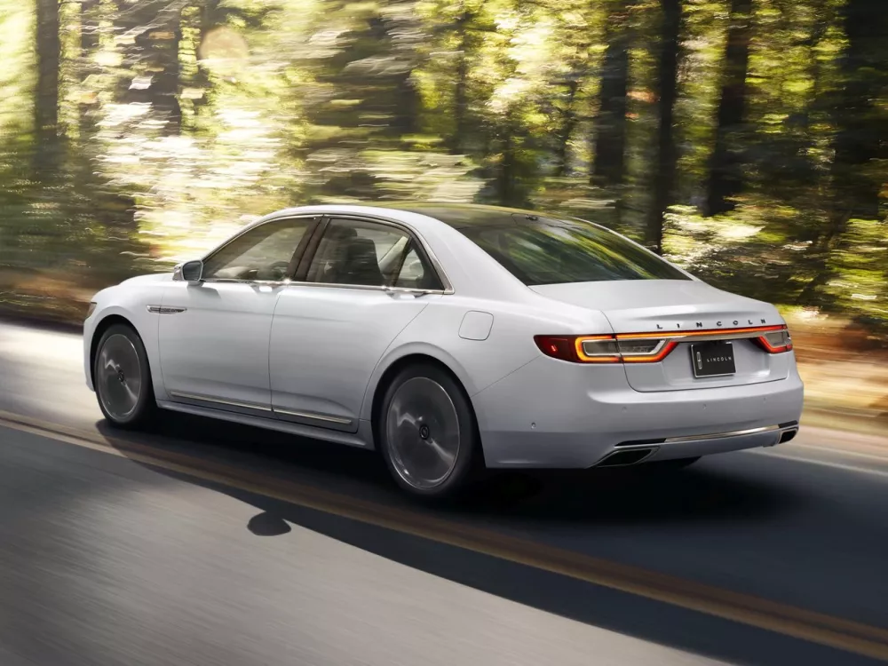 Автомобиль Lincoln Continental X Седан