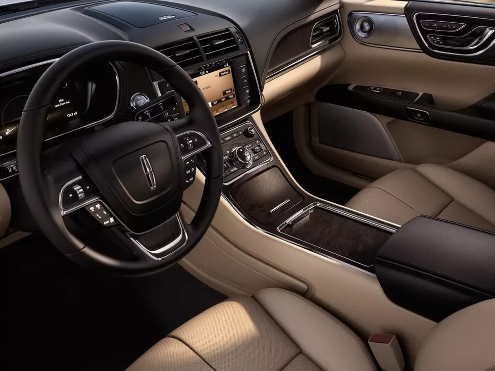 Автомобиль Lincoln Continental X Седан