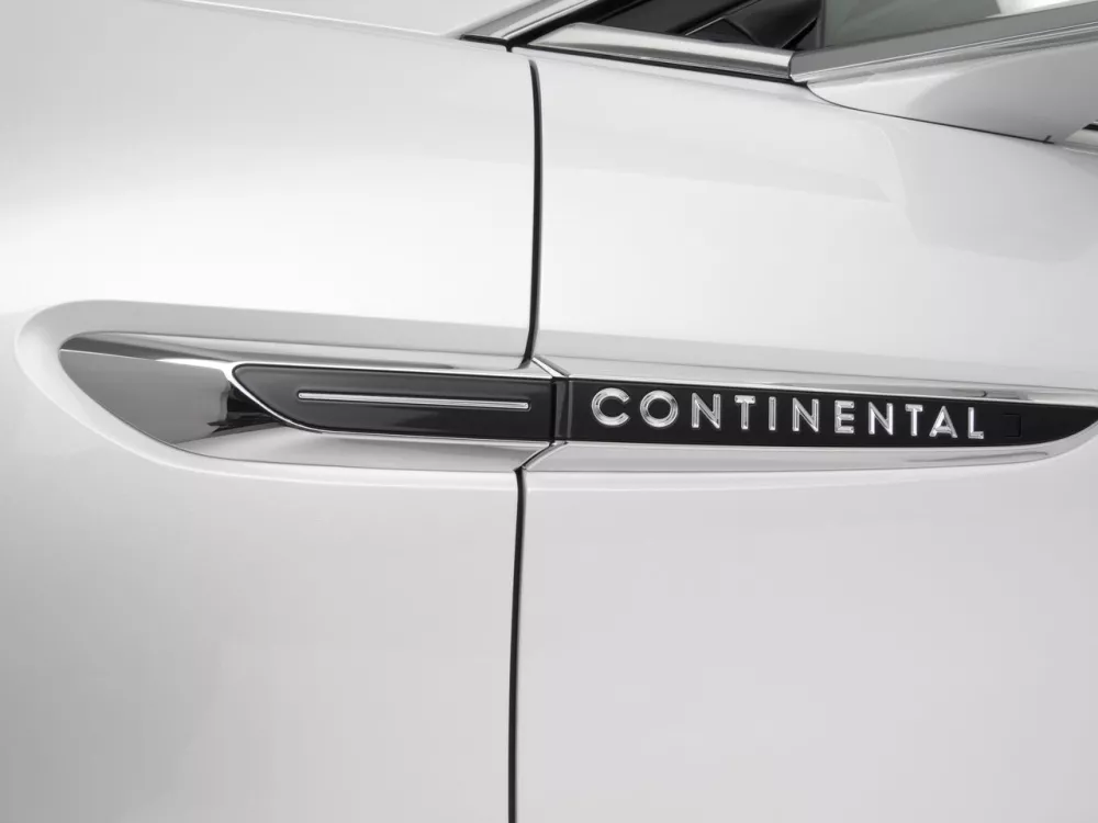 Автомобиль Lincoln Continental X Седан
