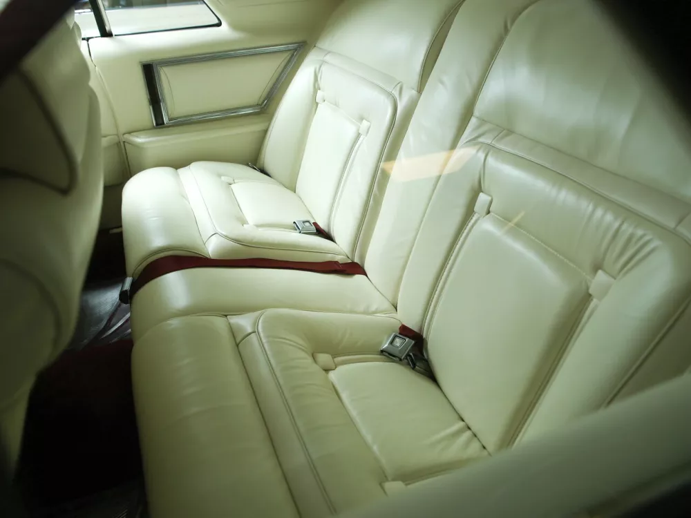 Автомобиль Lincoln Continental Mark V Купе