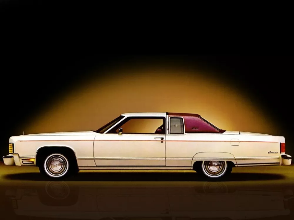Автомобиль Lincoln Continental Mark IV Купе