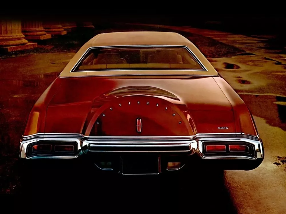 Автомобиль Lincoln Continental Mark IV Купе