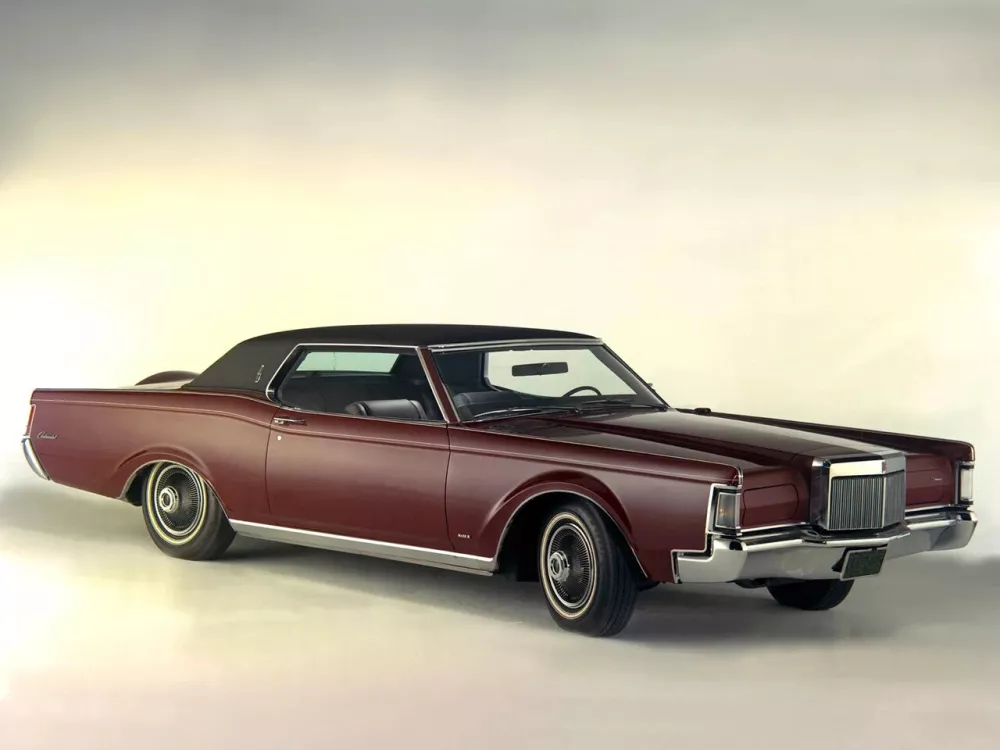 Автомобиль Lincoln Continental Mark III Купе