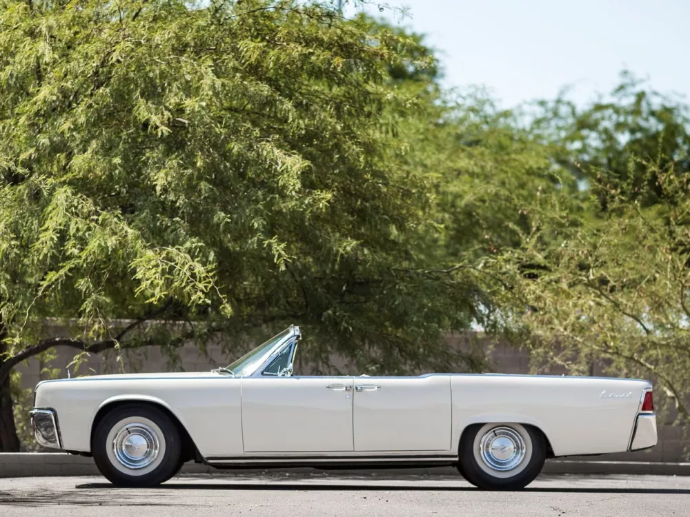 Автомобиль Lincoln Continental IV Кабриолет