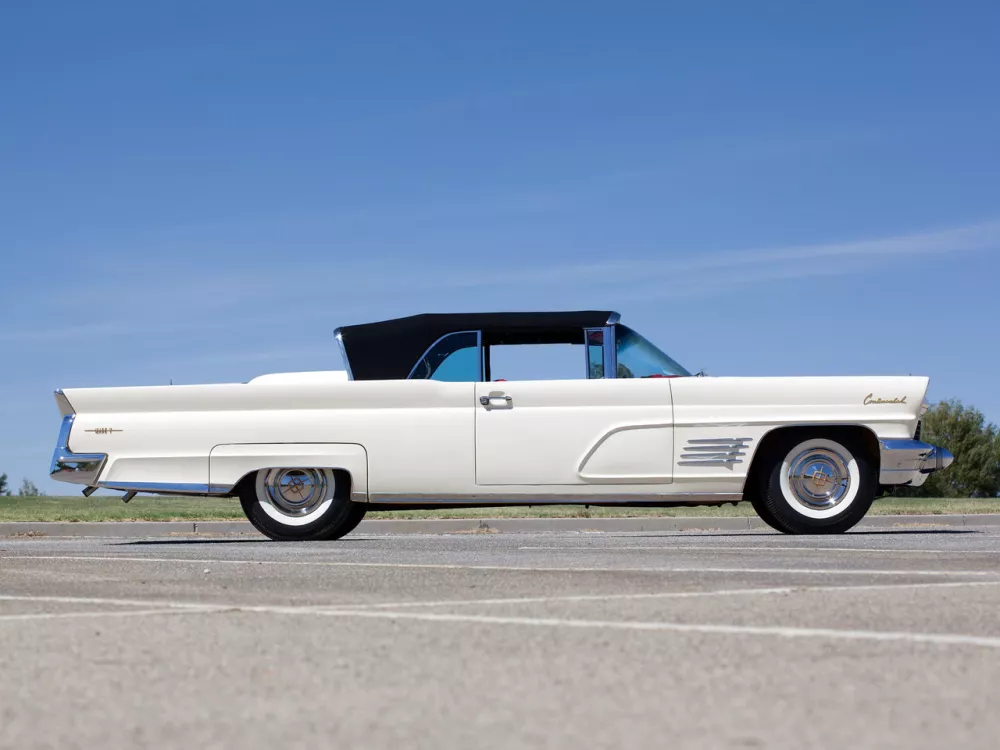 Автомобиль Lincoln Continental III (Mark V) Кабриолет