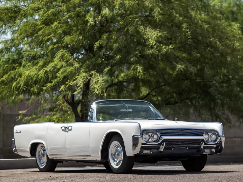 Автомобиль Lincoln Continental IV Кабриолет