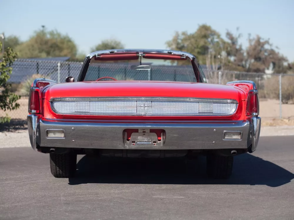 Автомобиль Lincoln Continental IV Кабриолет
