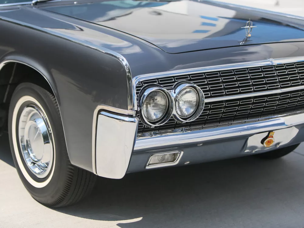 Автомобиль Lincoln Continental IV Седан