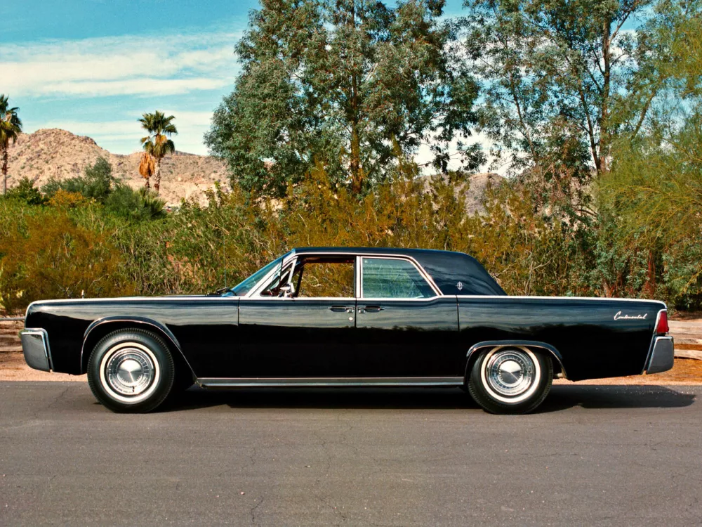 Автомобиль Lincoln Continental IV Седан