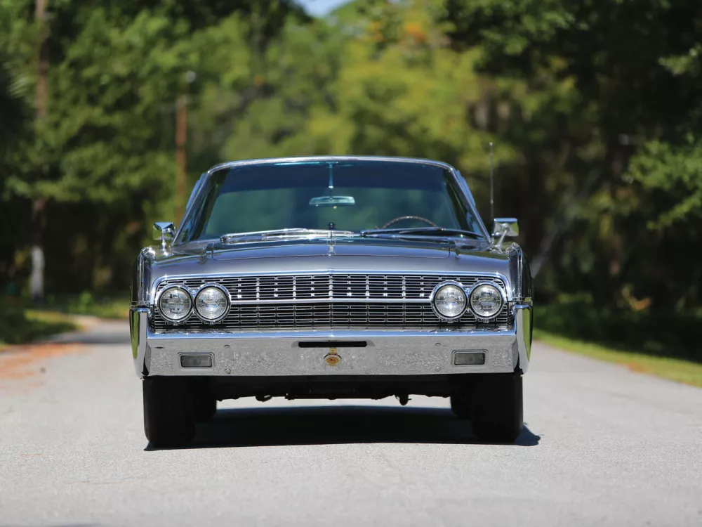 Автомобиль Lincoln Continental IV Седан