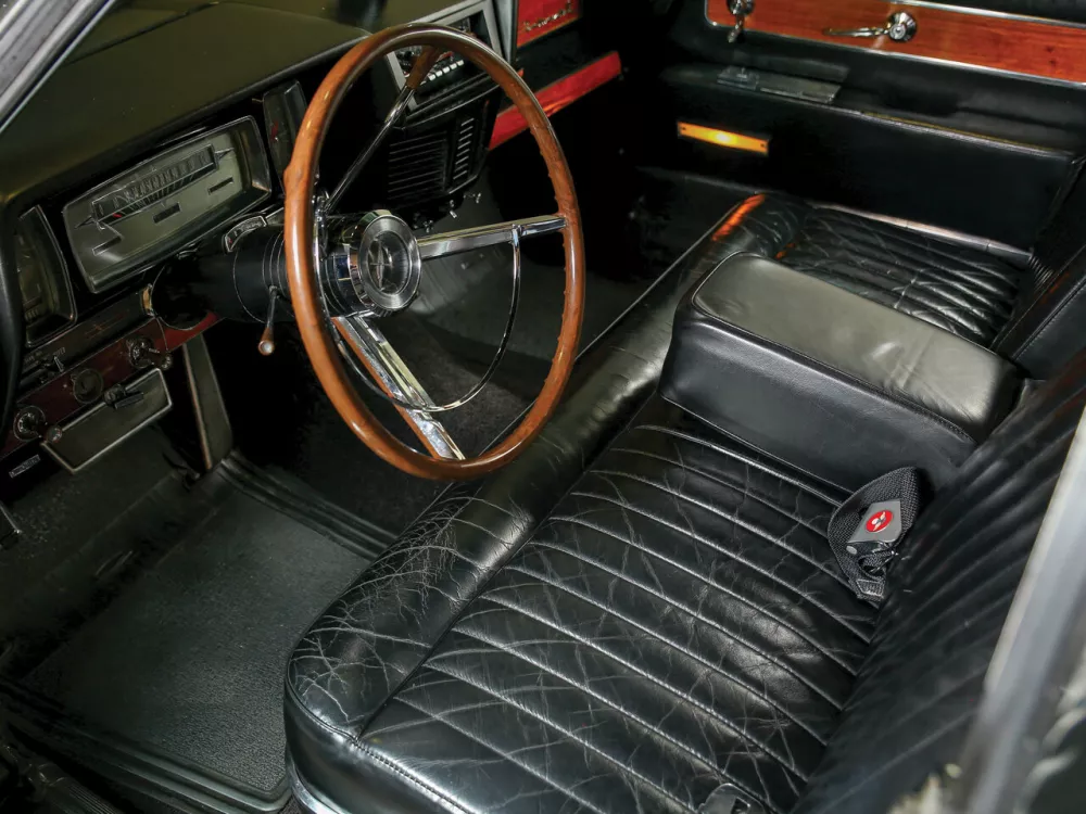 Автомобиль Lincoln Continental IV Седан