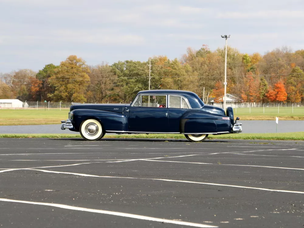 Автомобиль Lincoln Continental I Рестайлинг 2 Купе