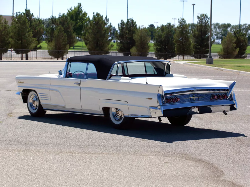 Автомобиль Lincoln Continental III (Mark V) Кабриолет