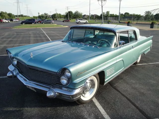 Автомобиль Lincoln Continental III (Mark V) Купе