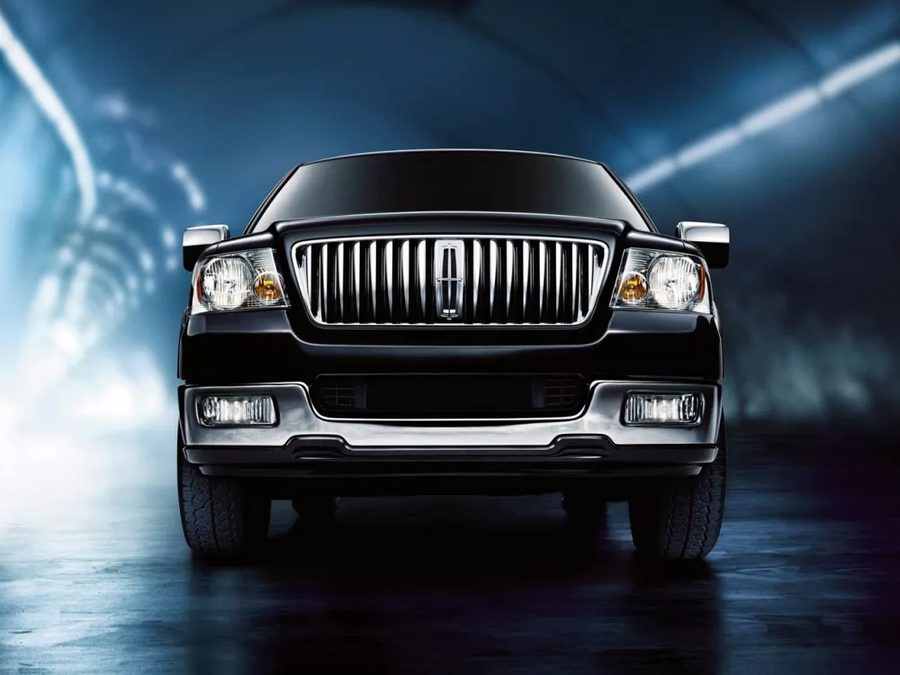 Автомобиль Lincoln Mark LT I Пикап Двойная кабина