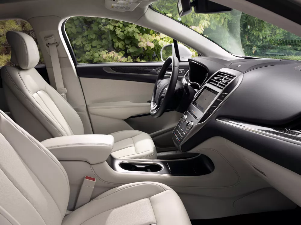 Автомобиль Lincoln MKC I Рестайлинг Внедорожник (5 дверей)