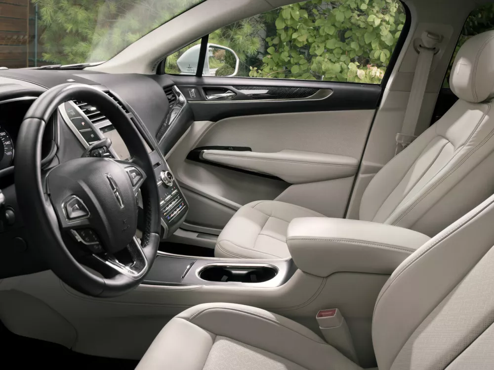 Автомобиль Lincoln MKC I Рестайлинг Внедорожник (5 дверей)