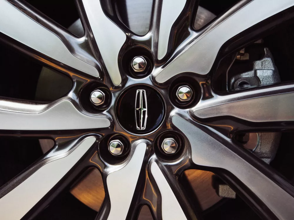 Автомобиль Lincoln MKC I Рестайлинг Внедорожник (5 дверей)