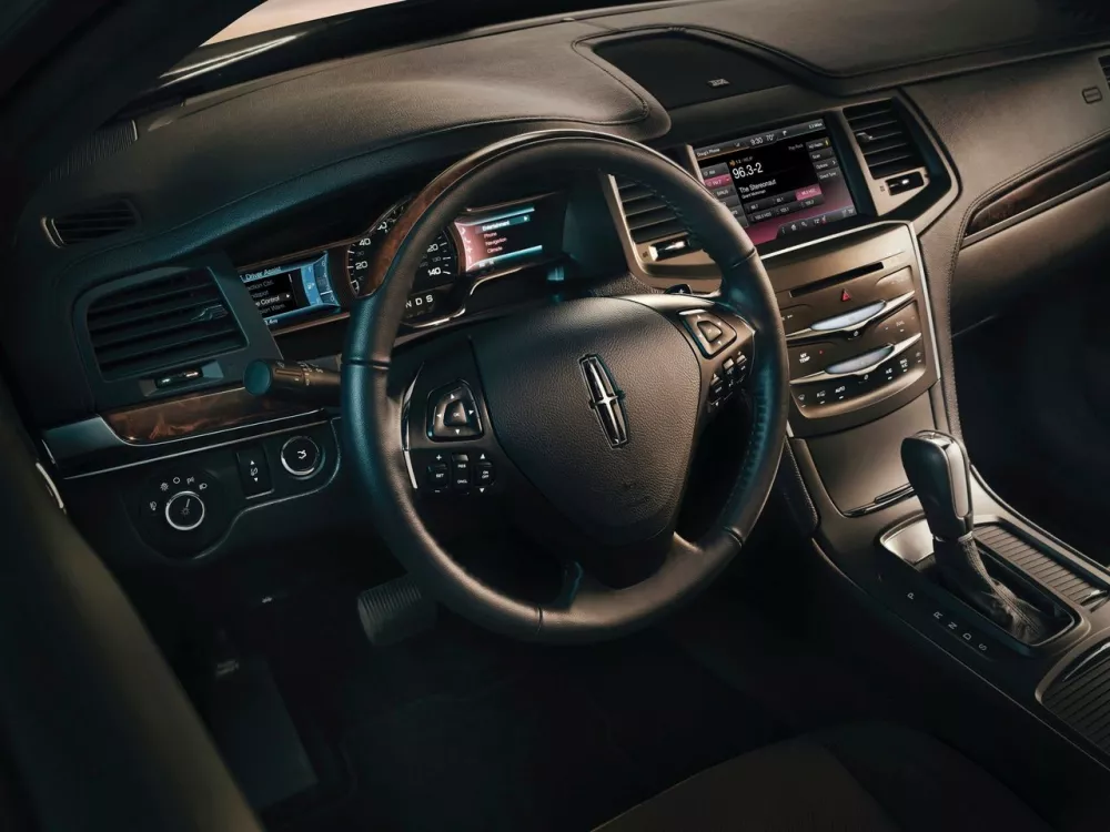 Автомобиль Lincoln MKS I Рестайлинг Седан
