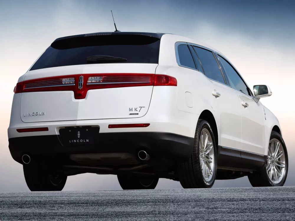 Автомобиль Lincoln MKT I Рестайлинг Внедорожник (5 дверей)