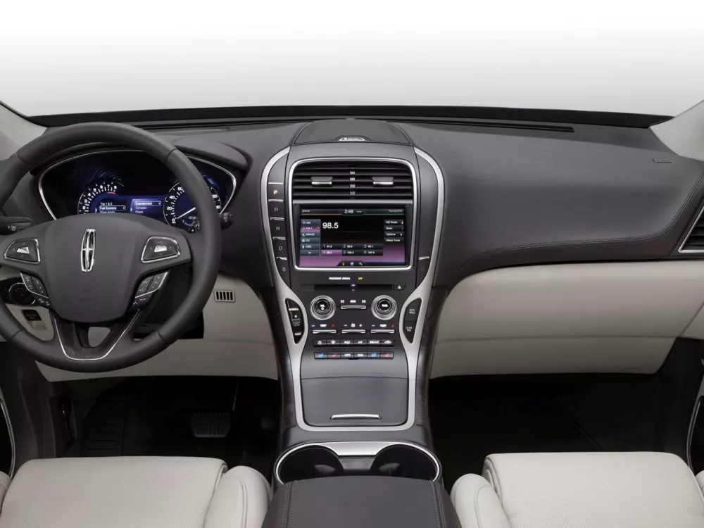 Автомобиль Lincoln MKX II Внедорожник (5 дверей)
